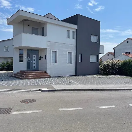 Peti Appartement *